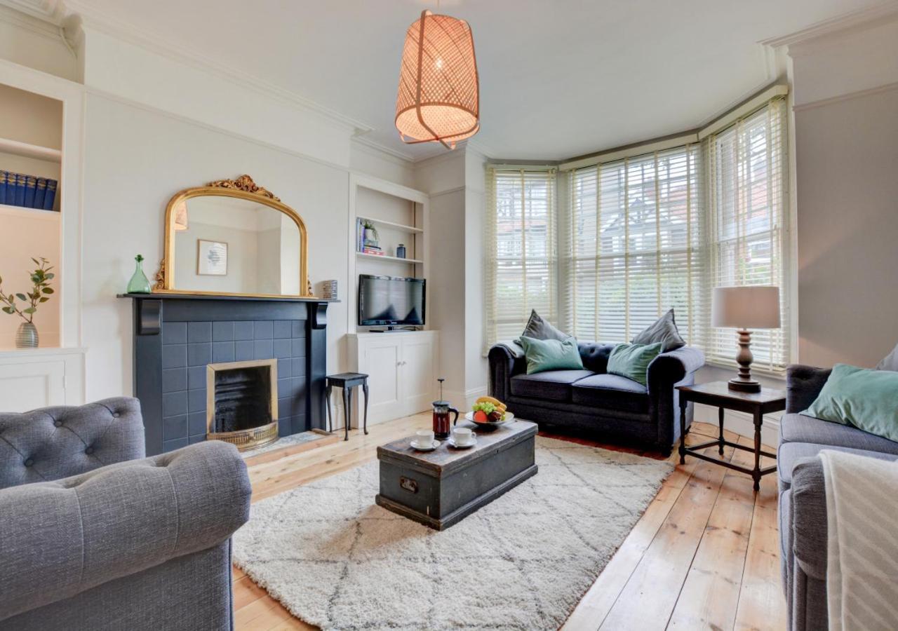 Villa Stones Throw Cromer Exterior foto