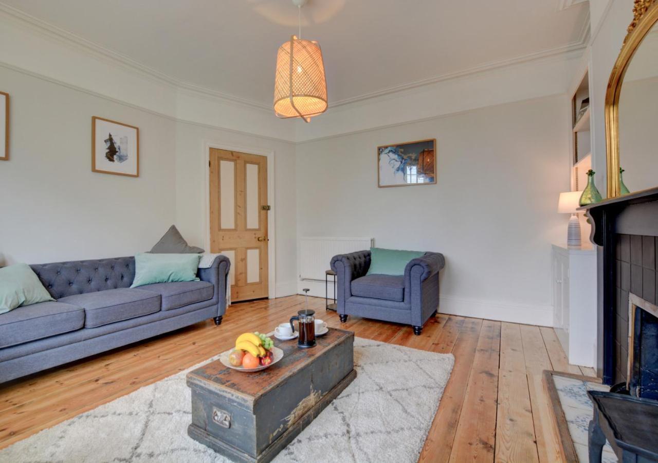 Villa Stones Throw Cromer Exterior foto