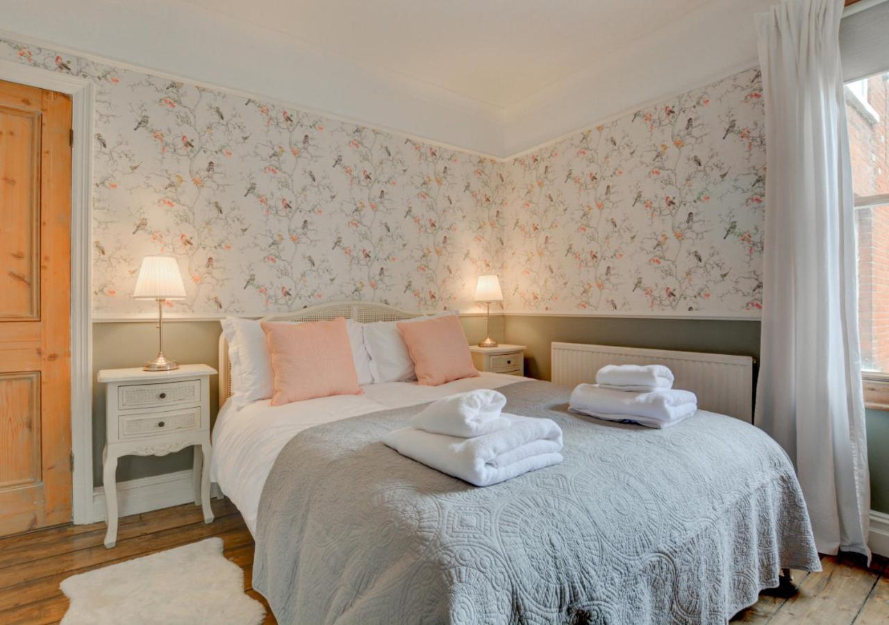 Villa Stones Throw Cromer Exterior foto