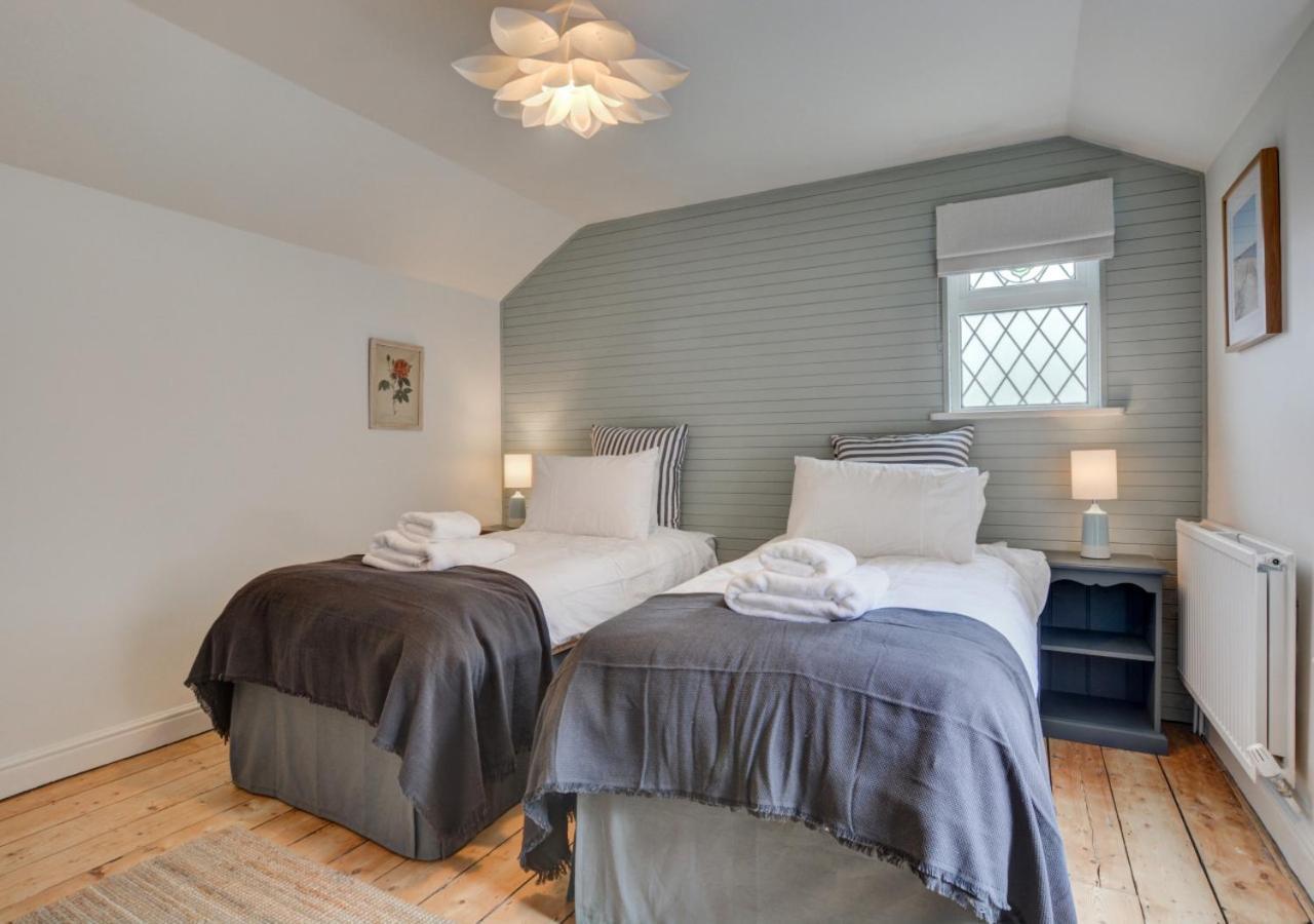 Villa Stones Throw Cromer Exterior foto