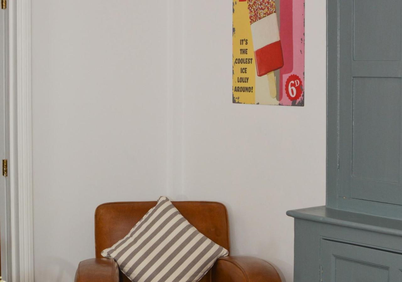 Villa Stones Throw Cromer Exterior foto